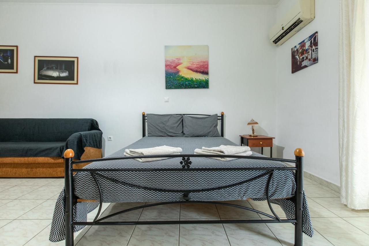 Central Cozy Apartment 3 Sparta Bagian luar foto
