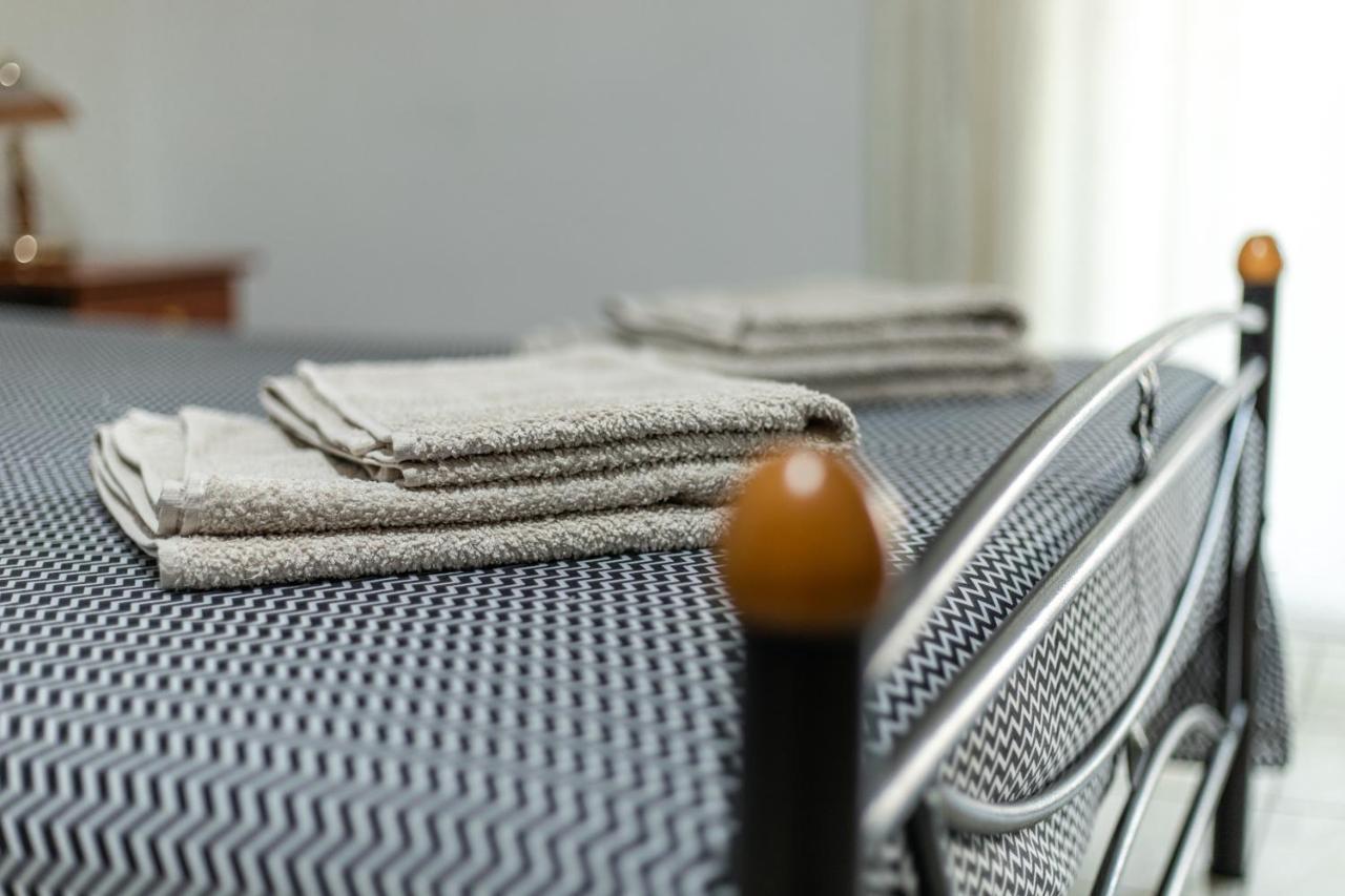 Central Cozy Apartment 3 Sparta Bagian luar foto