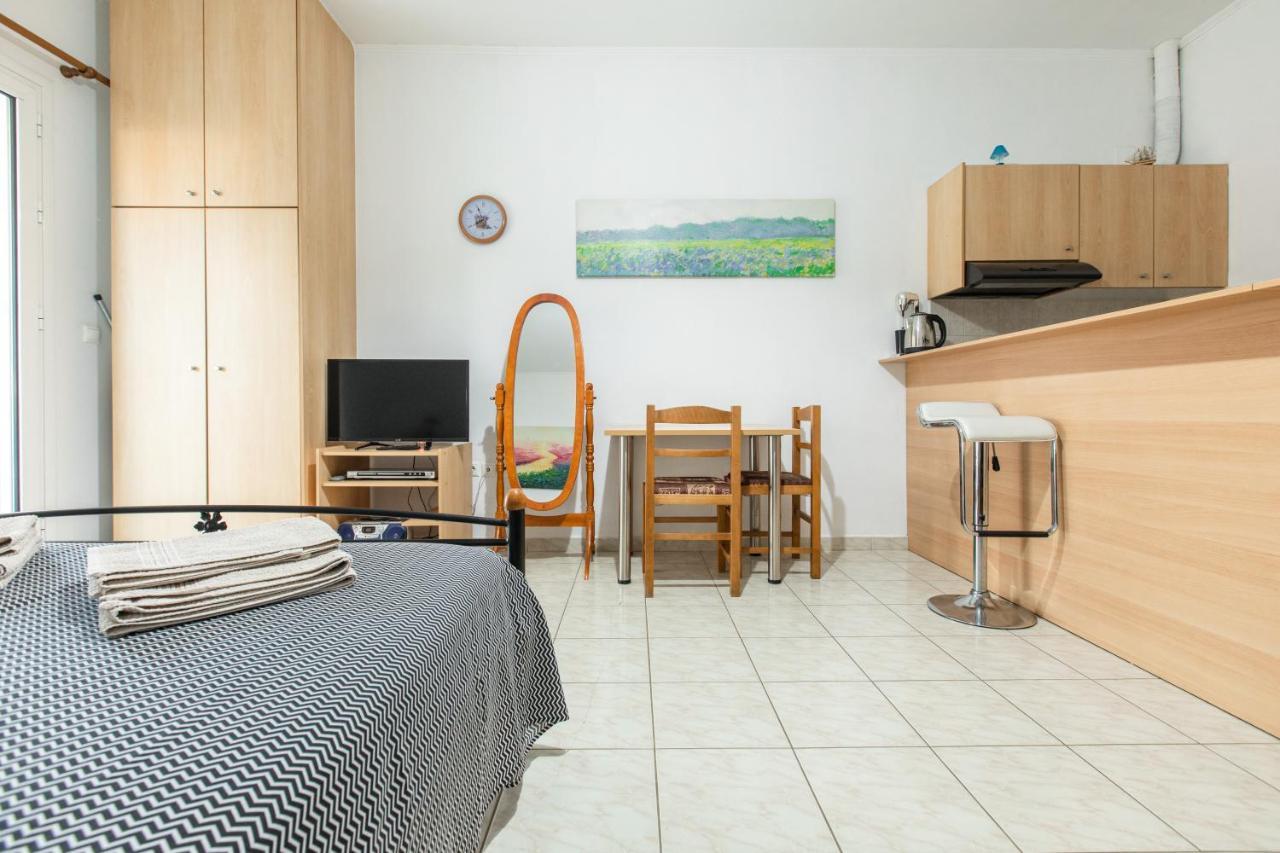 Central Cozy Apartment 3 Sparta Bagian luar foto